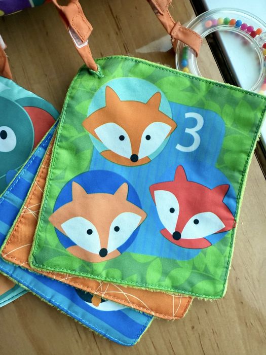 Подушка-ігровий центр "Tummy Time" Chicco