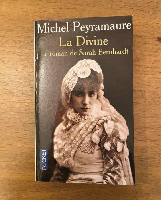 Livre : La Divine