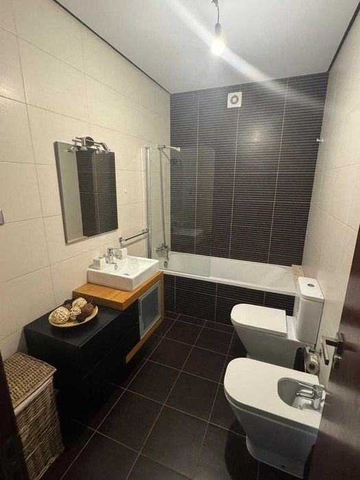 Apartamento moderno a poucos passos da praia – Vila Praia de Âncora