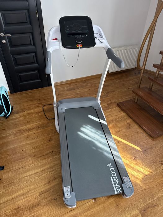 Бігова доріжка CORNIX sport