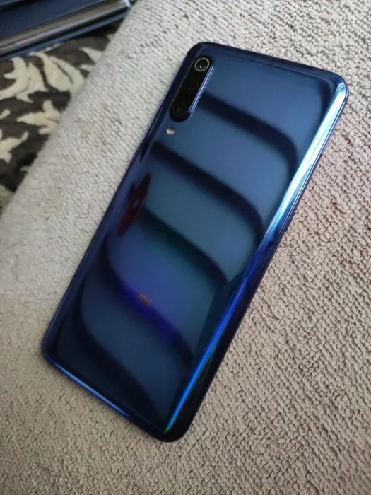 Smartphone Xiaomi Mi 9   *COMO NOVO*