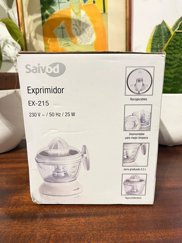 Espremedor de citrinos Saivod Novo- Saivod citrus juicer