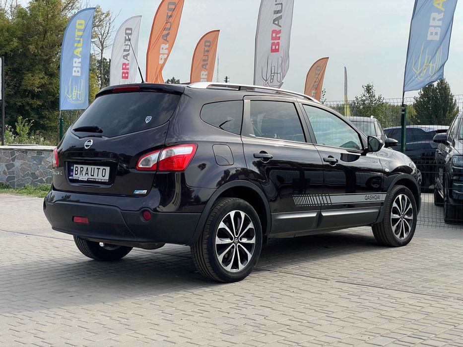 Nissan Qashqai+2 2012