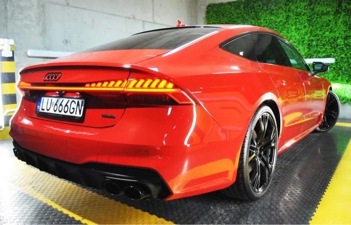 Auto do ślubu Audi A7 C8 w pięknym czerwonym kolorze