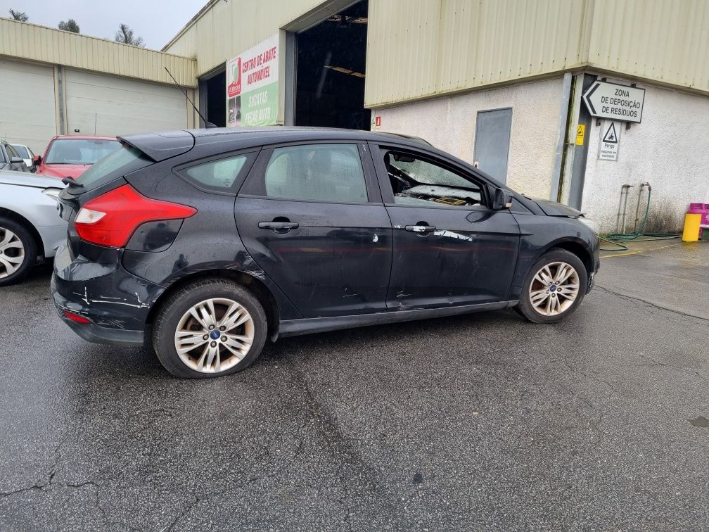 Ford Focus III 1.6 TDCI de 2012 para peças