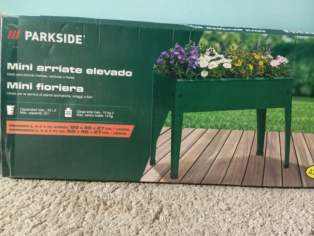 Floreira (elevada nova na caixa)