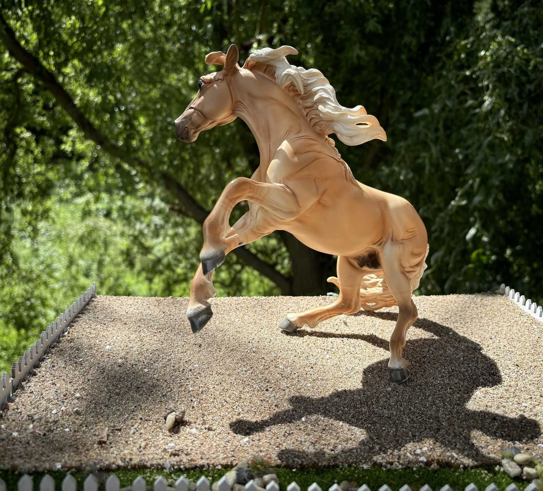 Breyer traditional mustang Cheveyo unikat