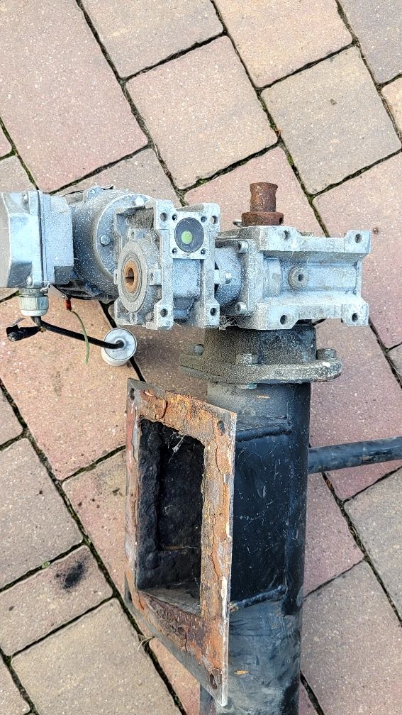 Podajnik ślimak napęd do kotła Elektromet na ekogroszek