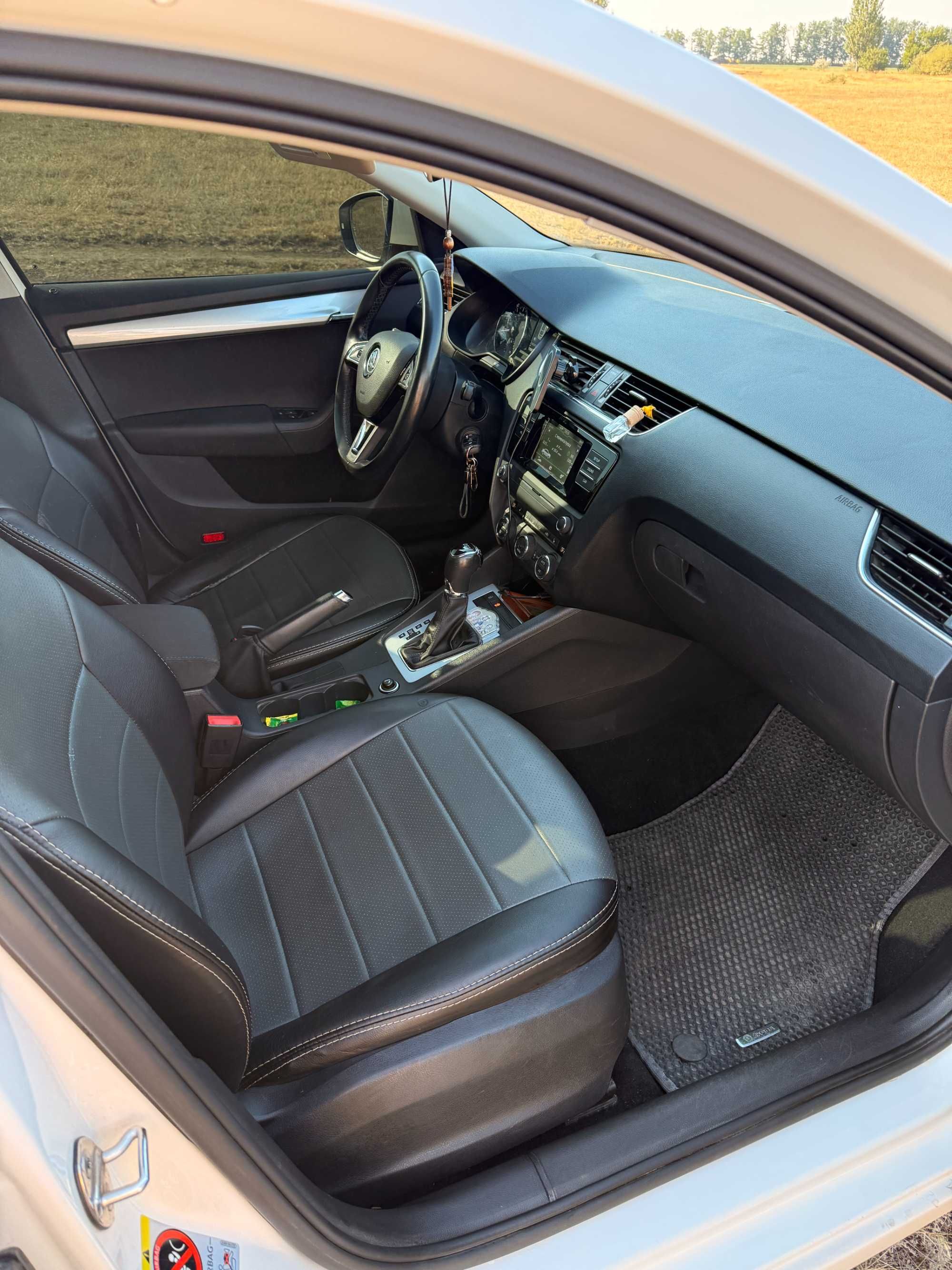 продаж Skoda Octavia А7