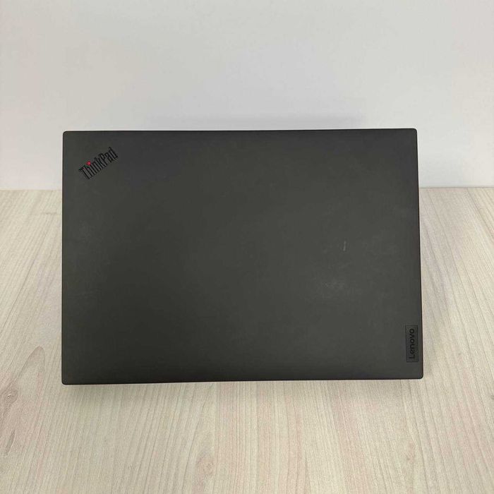 Lenovo ThinkPad P1 Gen 6  2K 165Hz i9-13900H 32GB SSD 1TB RTX 4090