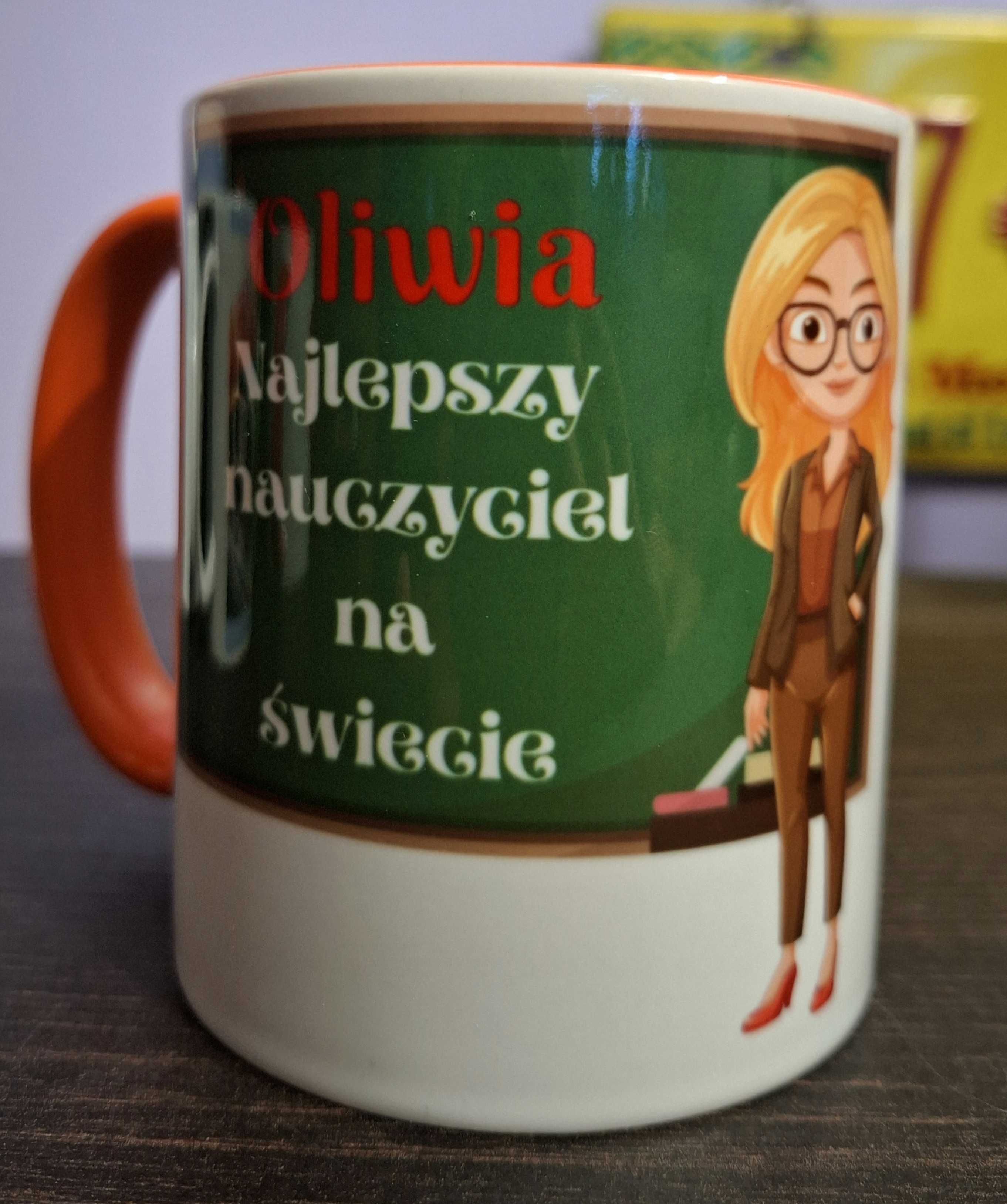 Kubek reklamowy z własną grafiką i tekstem - kolorowy ucho serce