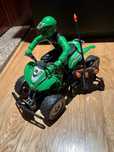 Moto com motociclista