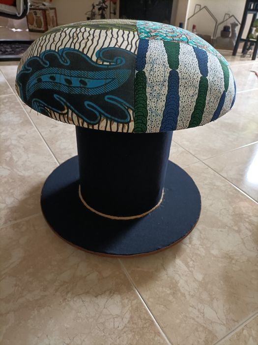 Banco artesanal em madeira