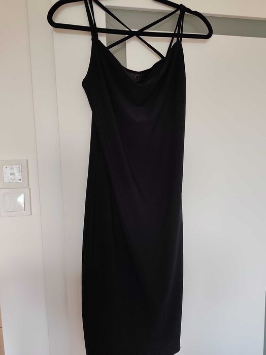 sukienka mała czarna rozmiar 40