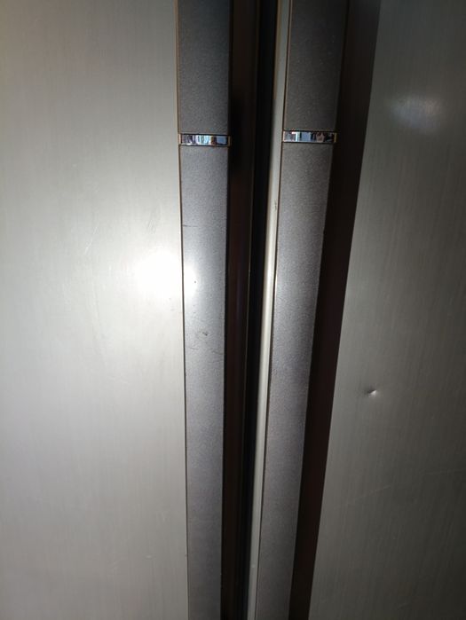 Холодильник Samsung двох дверний, side-by-side, сірий н