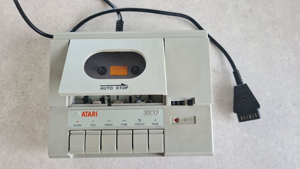 Sprawny i kompletny komputer Atari 65 XE + XC12