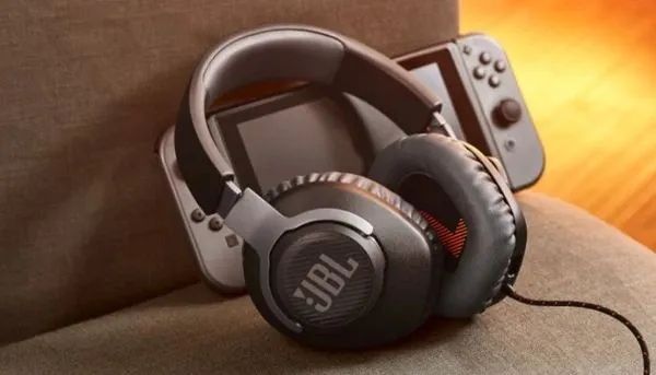 uszkodzony słuchawki wokółuszne jbl quantum 100 biały na wejście jack