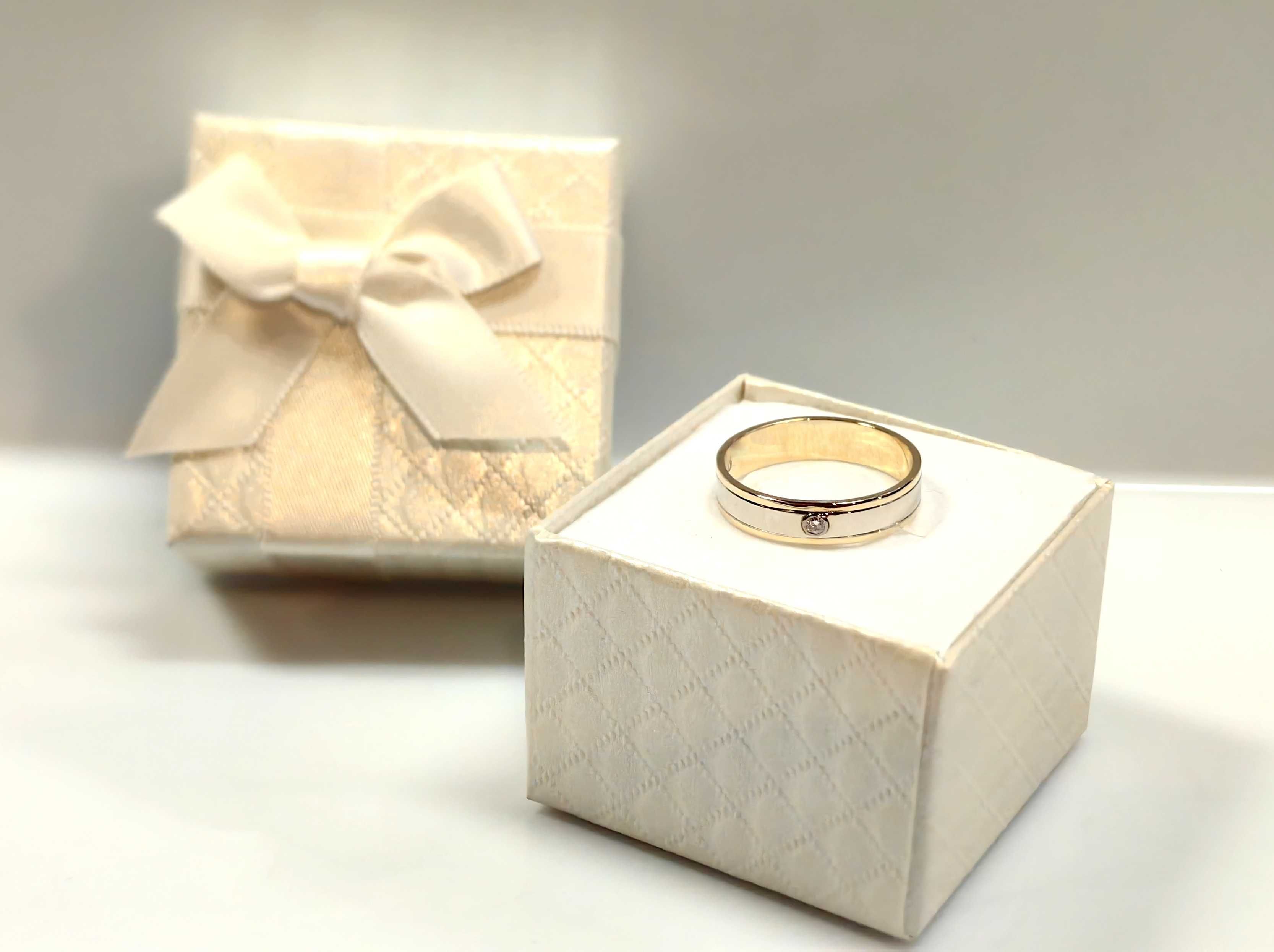 Złota Obrączka z Brylantem 585 14K 4,17g Brylant Diament Certyfikat AU
