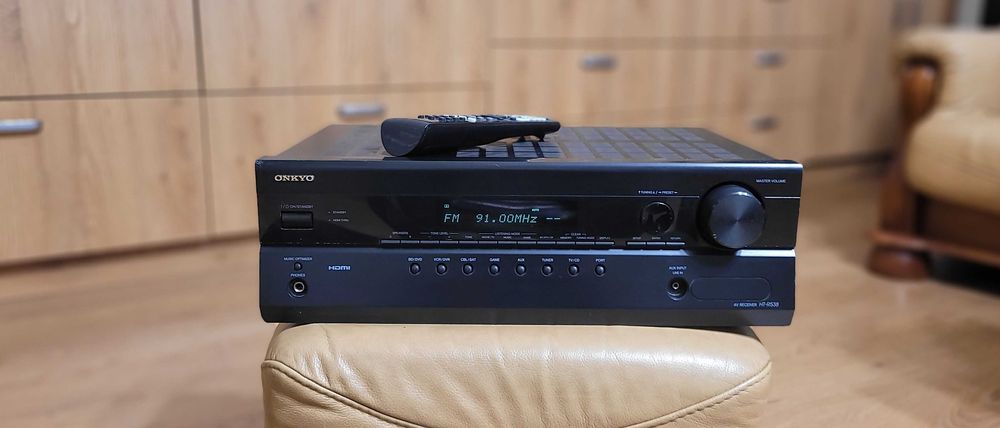 Onkyo HT-R538 uszkodzony amplituner 5.1 HDMI z pilotem