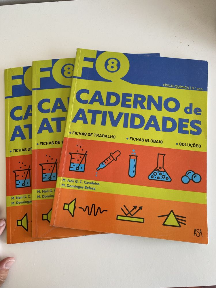 Cadernos actividades 8.ano