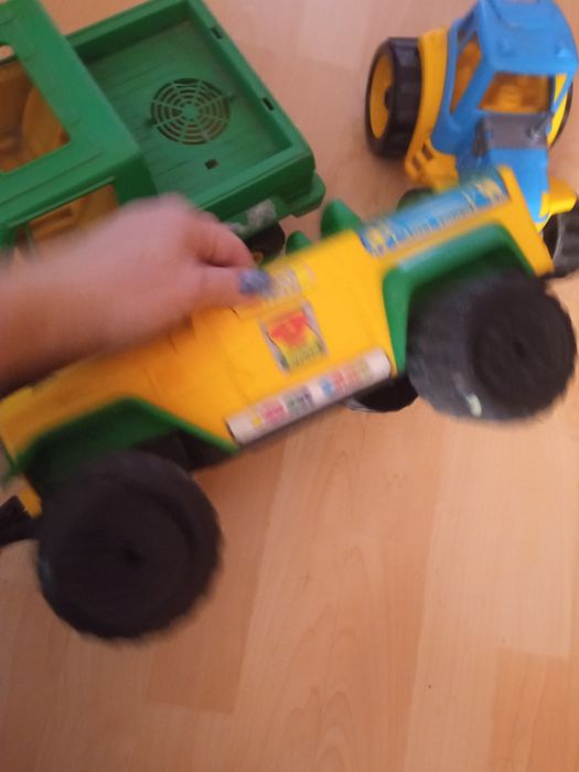 Машинки,дитячі іграшки,джип,трактор