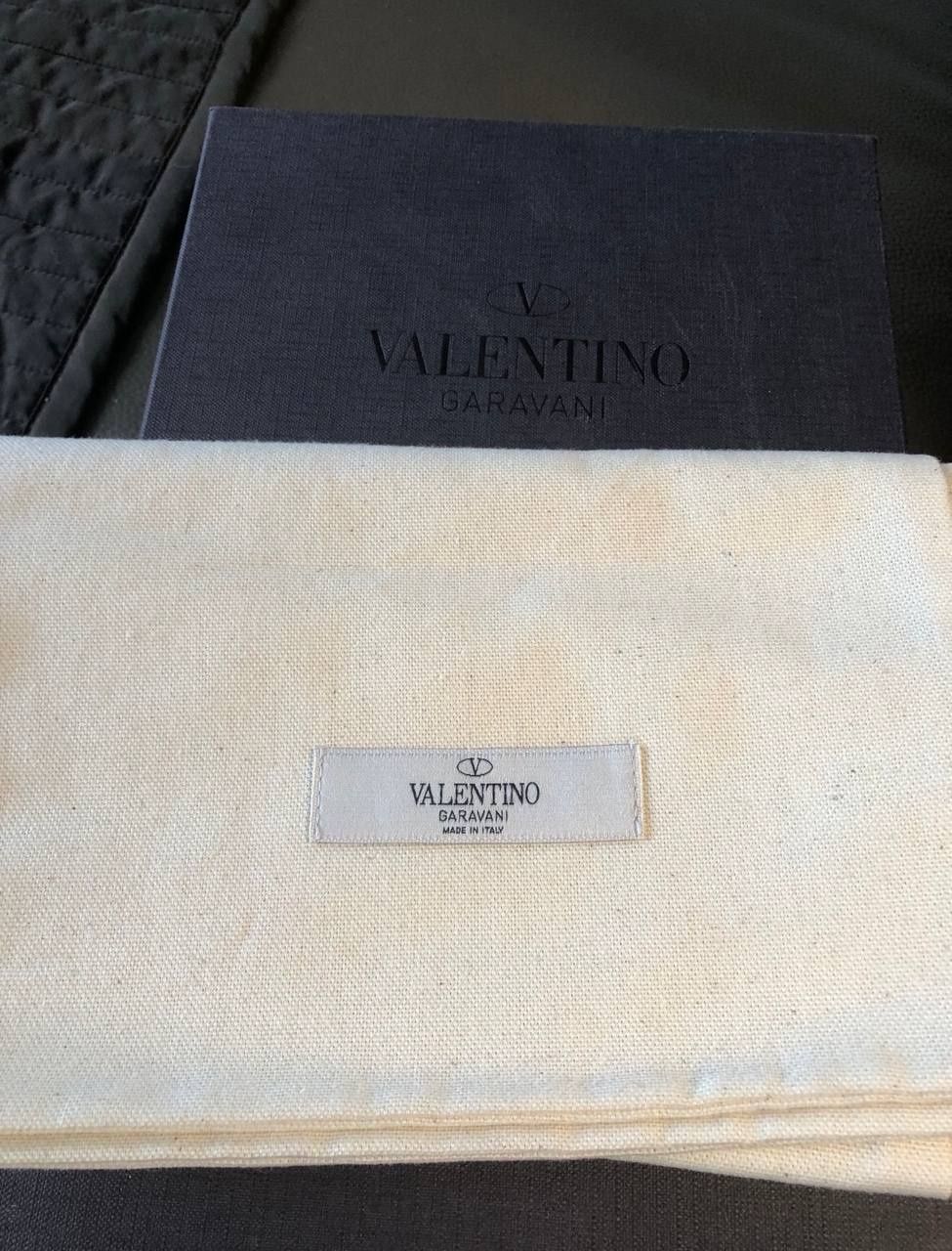 Мужские шлепанцы тапки Valentino оригинал.