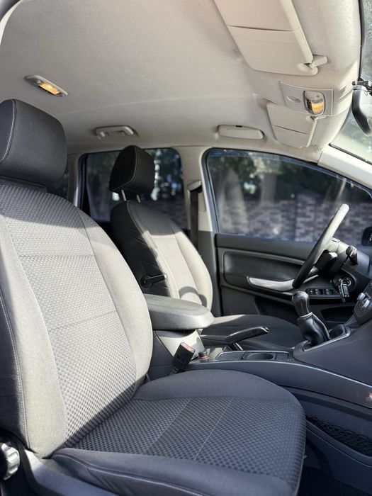 Ford c-max 2009 restailyng