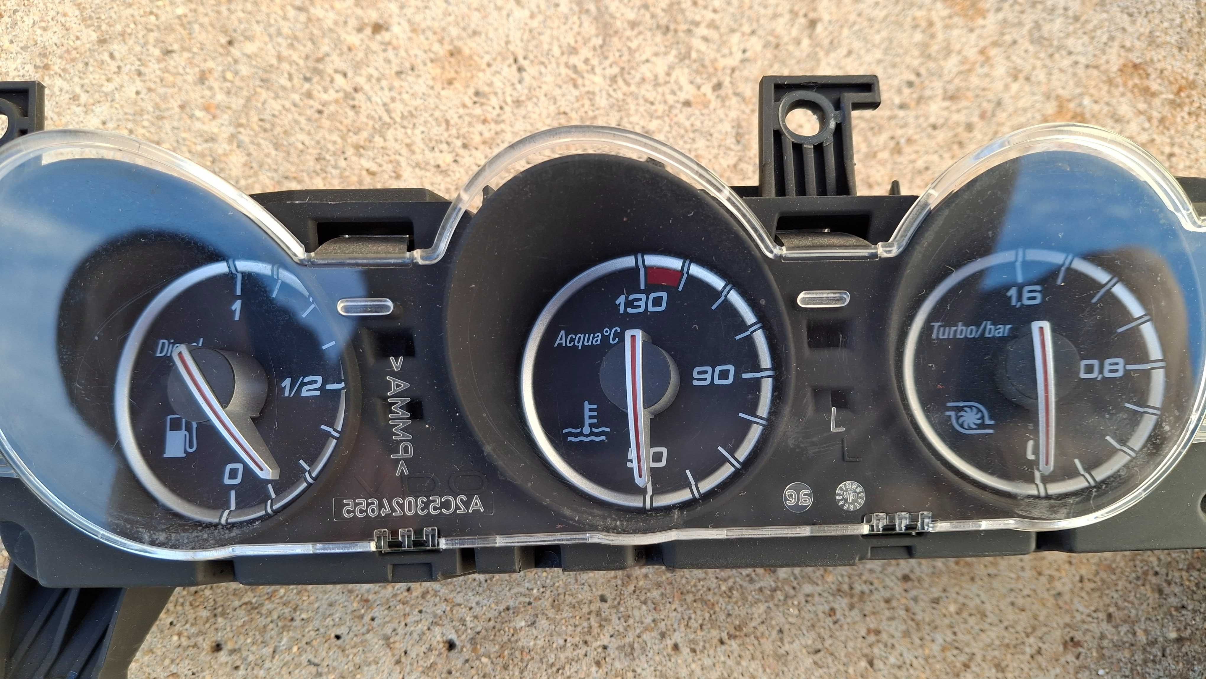 Vendo botão do vidro eléctrico e espelho interno do alfa romeu 159