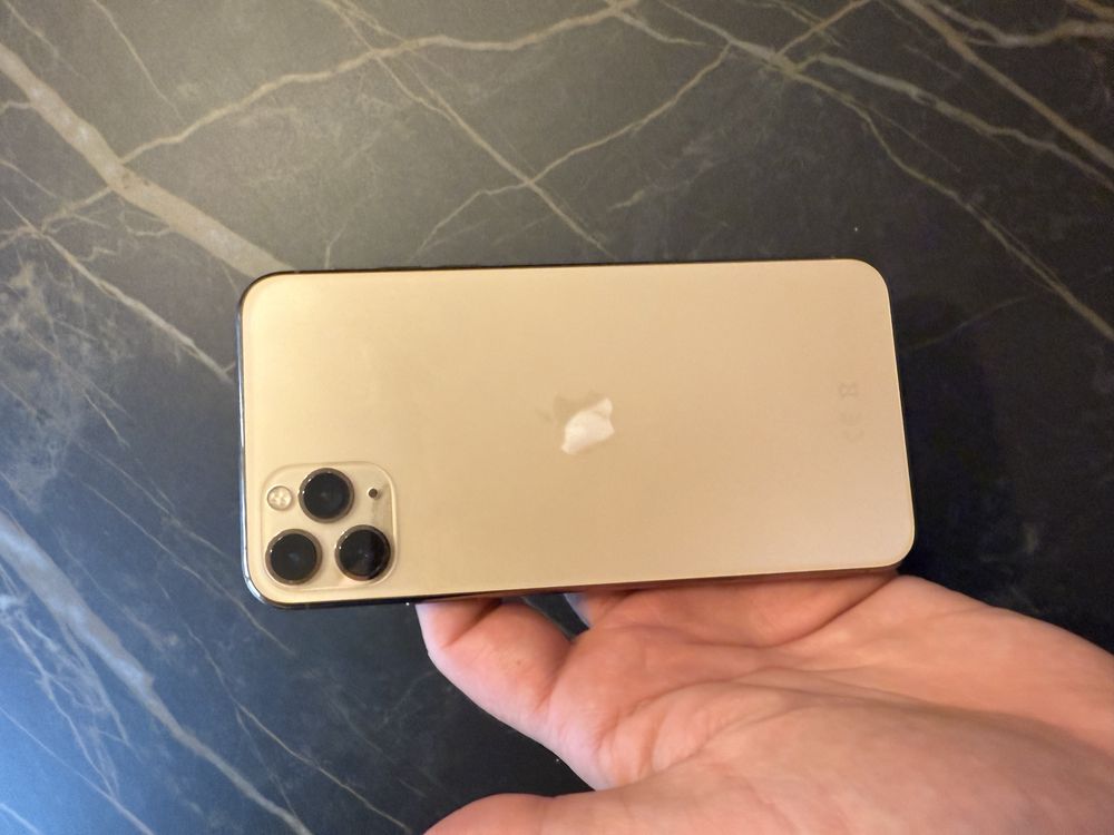 Iphone 11 pro max gold 256