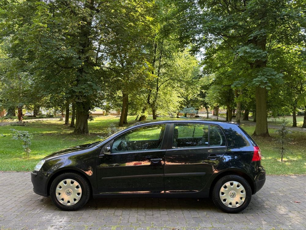 VW Golf 1,4 benzyna 2004r.