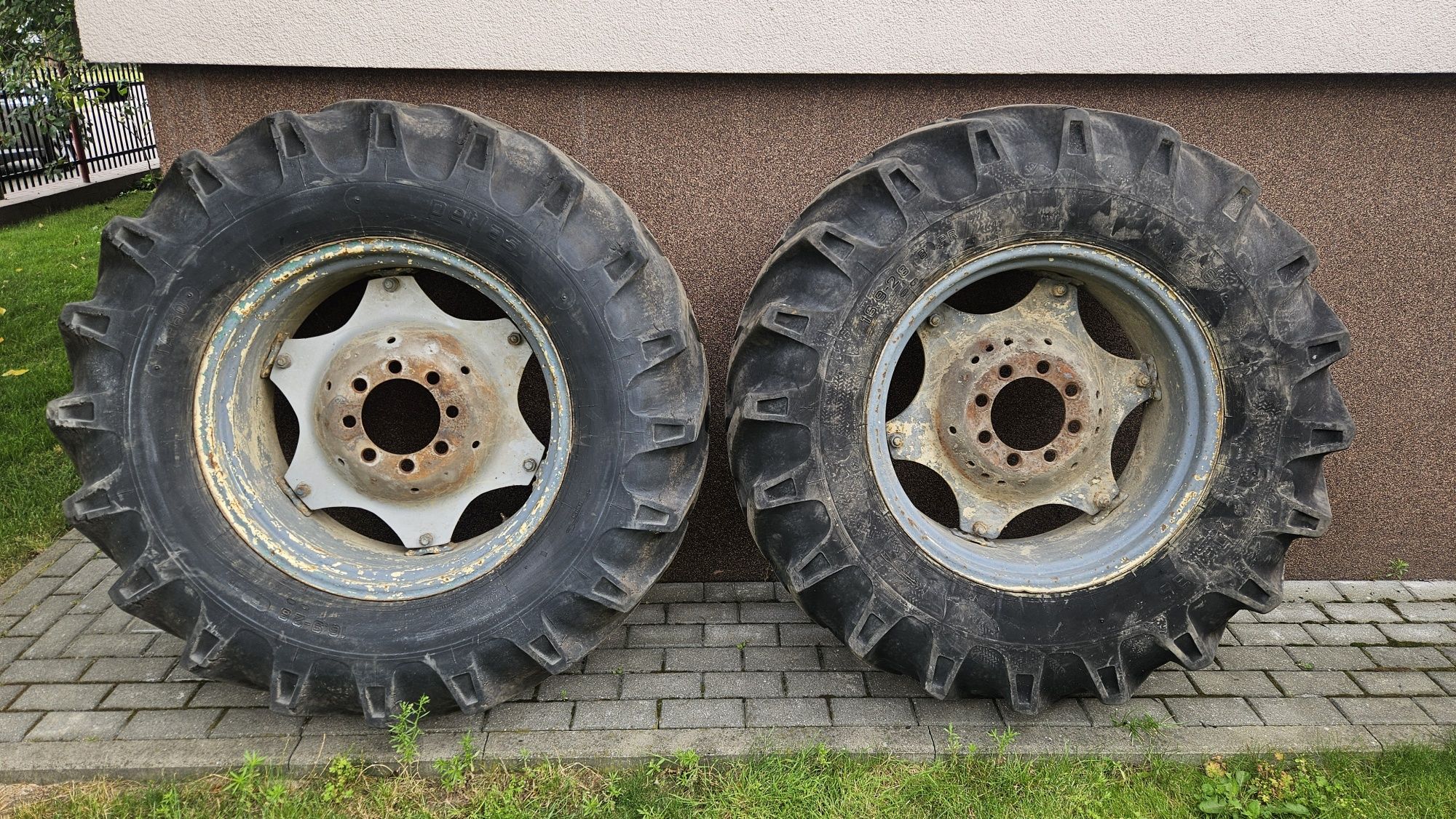 Kola ursus szerokie felgi 14.9-28 16.9-28