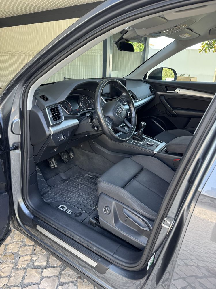 Audi Q5 2.0 Tdi 150 CV