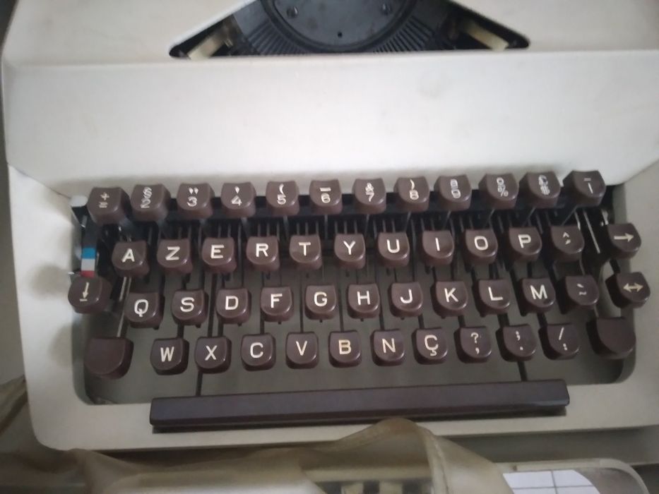 Máquina de escrever e de calcular