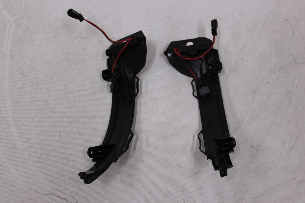 Diodowe kierunkowskazy w lusterka VW TIGUAN II 15-20 FUSION DYNAMICZNE