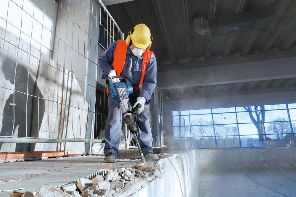 Młot wyburzeniowy 5-30 kg | Kucie betonu | Wynajem Oświęcim