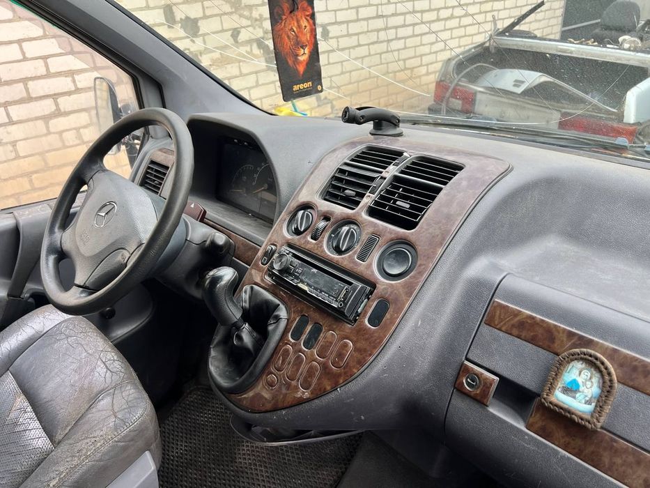 Мерседес Віто пасажир