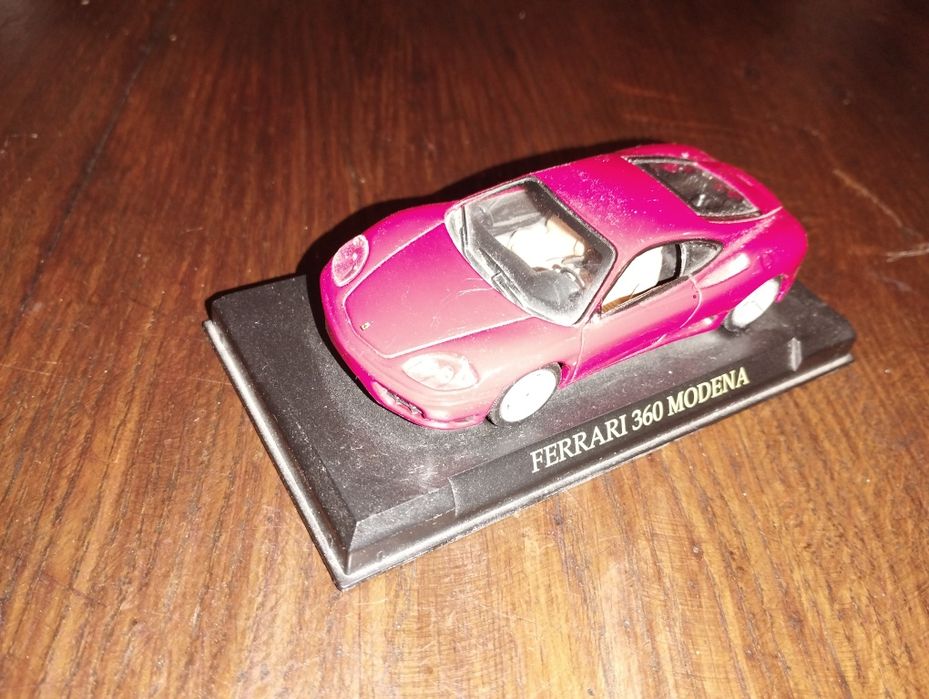 Продам модель Ferrari 360 Modenna