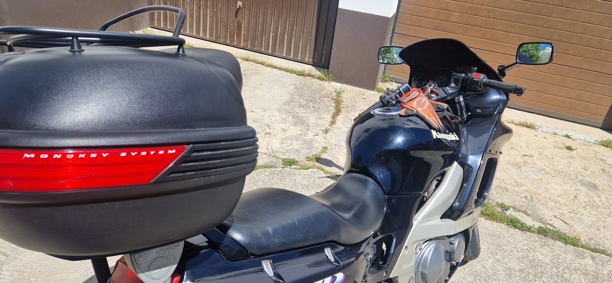 Vendo ou troco moto
