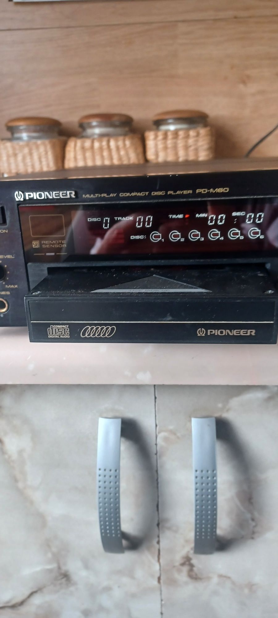 Sprzedam zmieniarkę płyt Cd