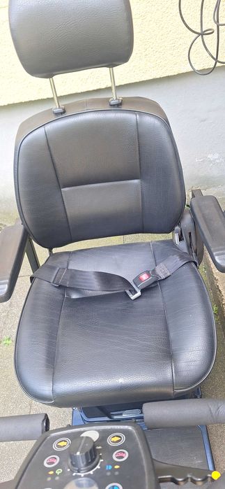 Skuter wózek inwalicki elektryczny