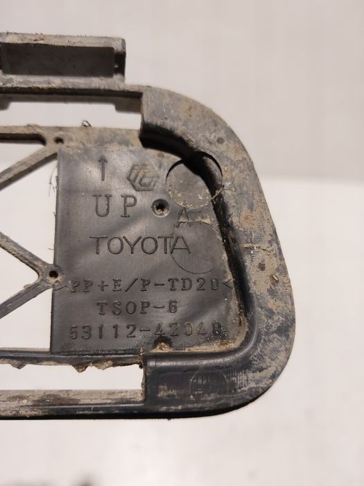 Toyota Rav 4 III 3 Lift kratka zderzaka przedniego przód