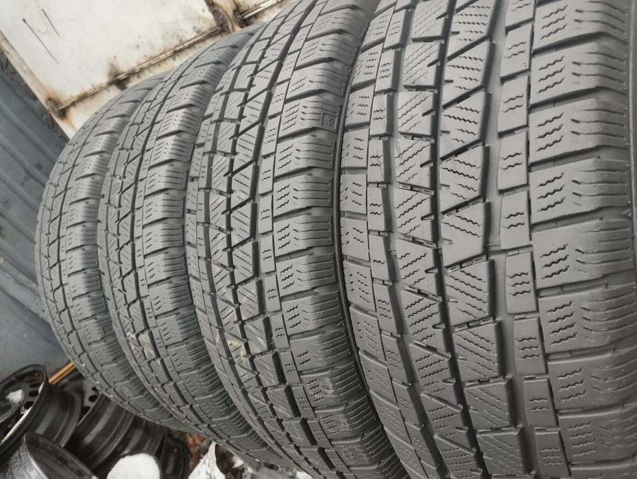 215/65/16c Falken зима комплект 7-8 мм