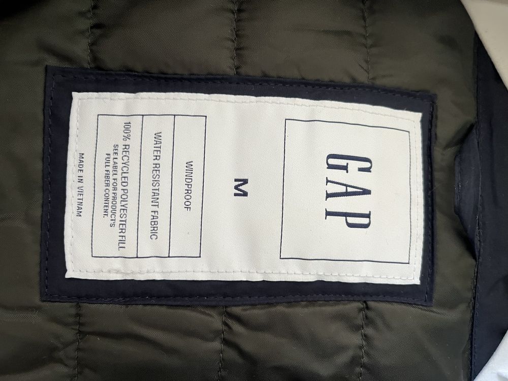 курточка GAP, розмір М