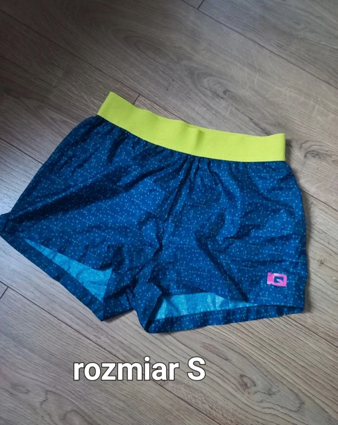 Spodenki damskie sportowe krótkie rozmiar S