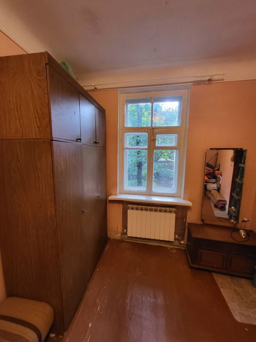 Продам трёхкомнатную  квартиру.Сталинка.АГО.