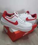Ténis Nike Air Force c vermelho