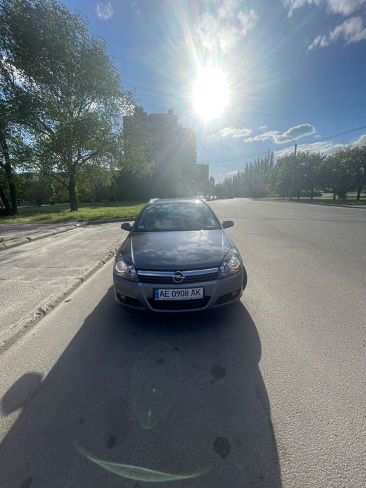 Продам Opel Astra H бляха