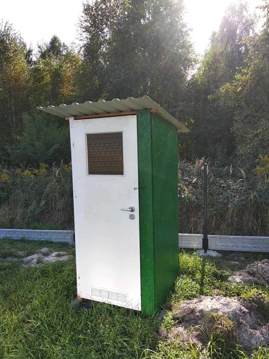 Wychodek latryna sławojka na budowę lub na działkę