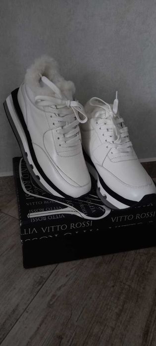 Женские Зимние Кроссовки VITTO ROSSI.