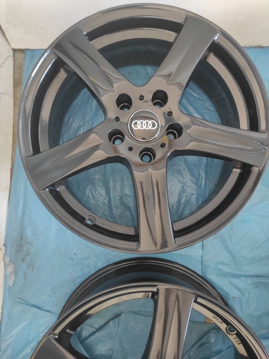 489 Felgi aluminiowe AUDI R 17 5x112 otwór 66,6 Bardzo Ładne CZARNE
